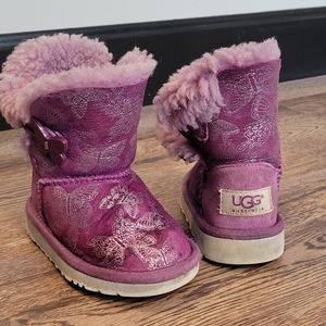 UGG toddler purple butterfly button fur ankle boots. Size 6.